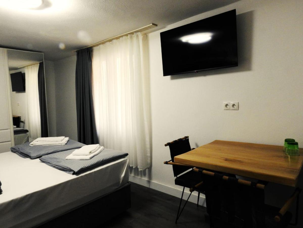 Hotel Hecht Фельдкирьх Экстерьер фото